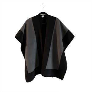 Woolrich Black Grey Color Block Reversible Shawl Sweater Ultra Soft One Size